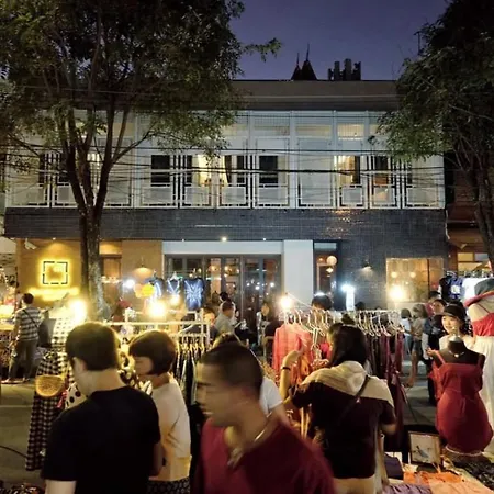 Khunluang Hostel (Adults Only) Chiang Mai Exterior photo